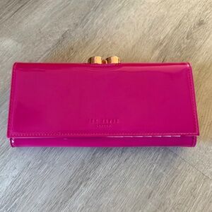 Ted Baker Women’s Hot Pink Patent Leather Glossy Wallet NWOT